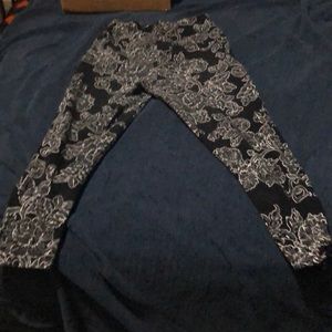 Capri leggings  tie on side